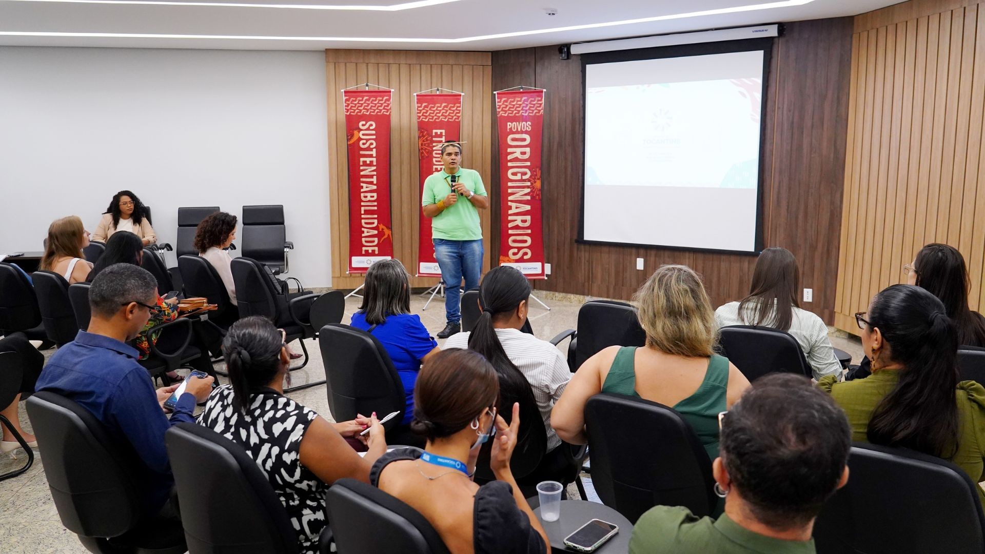 Diretor de Proteção aos Indígenas da Sepot, Célio Tarkã Kanela, conduziu a formação