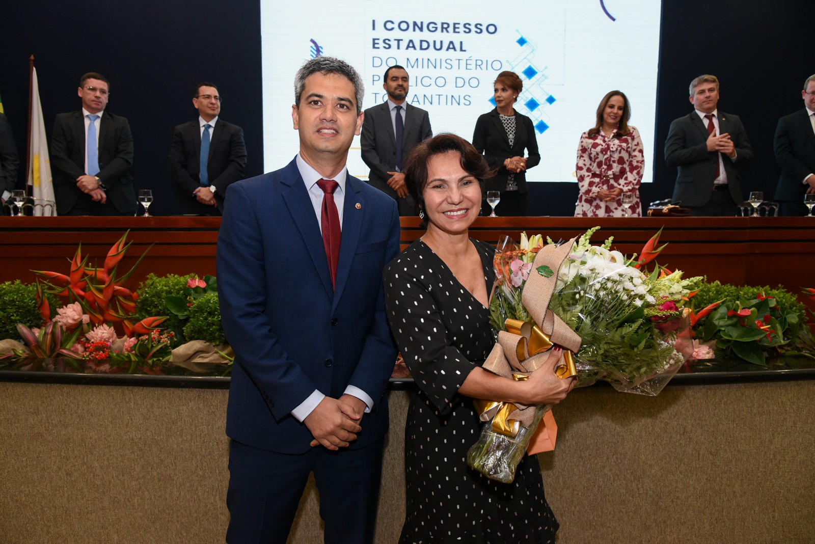 Decana do MPTO, a procuradora de Justiça Leila Vilela recebeu homenagem