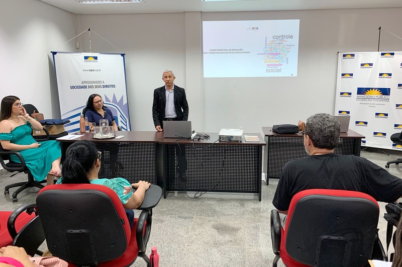 A reunião foi presidida pelo promotor de Justiça Fernando Antônio Sena Soares, titular da 2ª Promotoria de Justiça de Guaraí