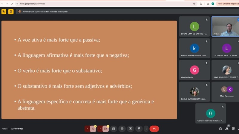 Foco na construção de uma linguagem clara, concisa, precisa e persuasiva