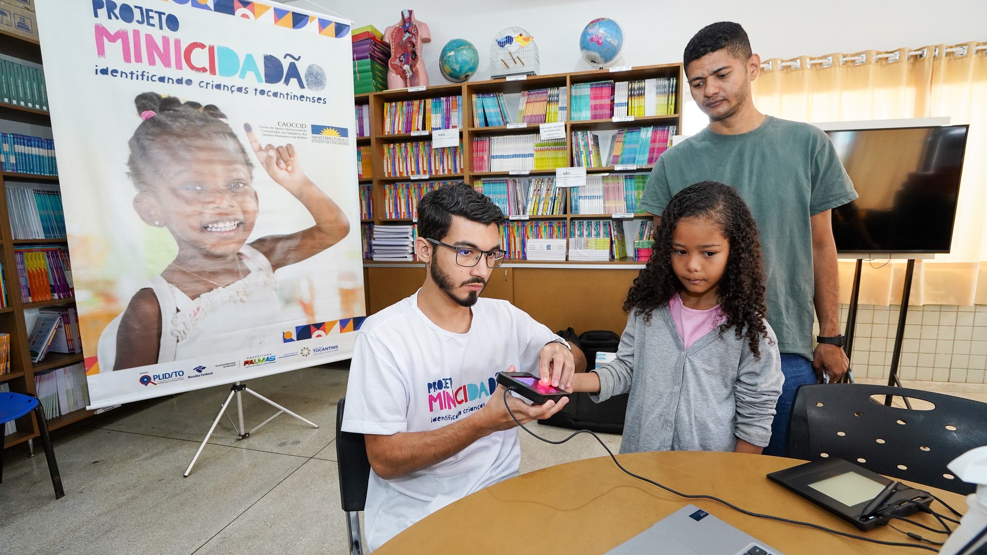 Digitais são colatadas eletronicamente