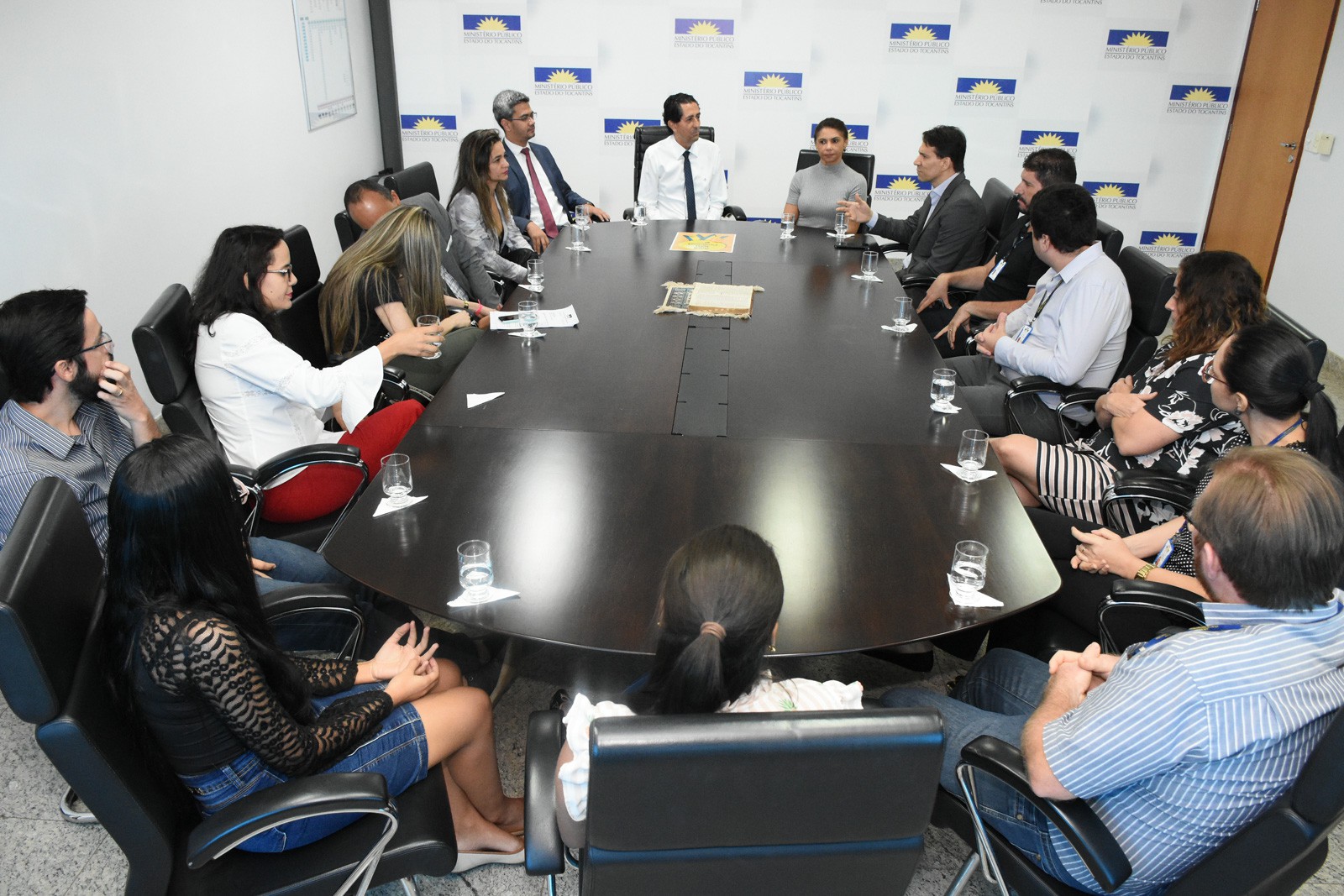 Membros e servidores participaram do evento