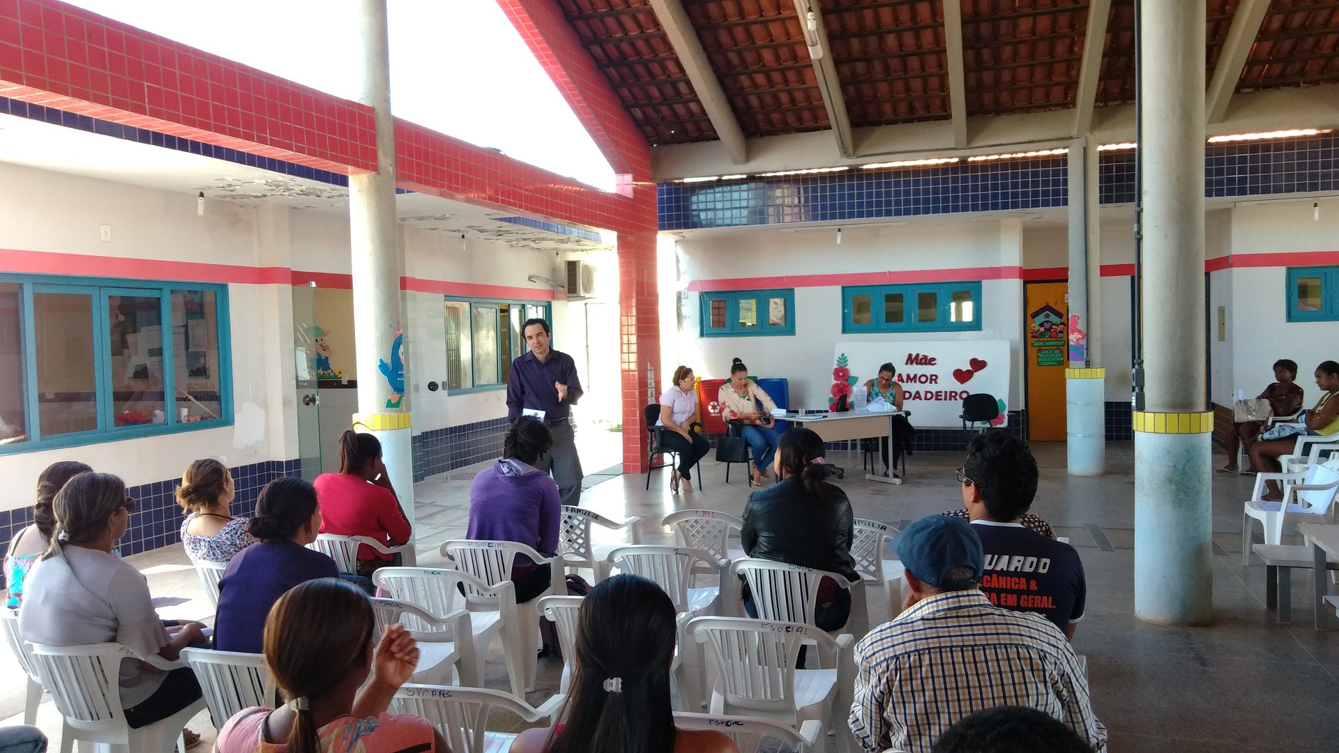 Encontro ocorreu na escola Irmã Lucília