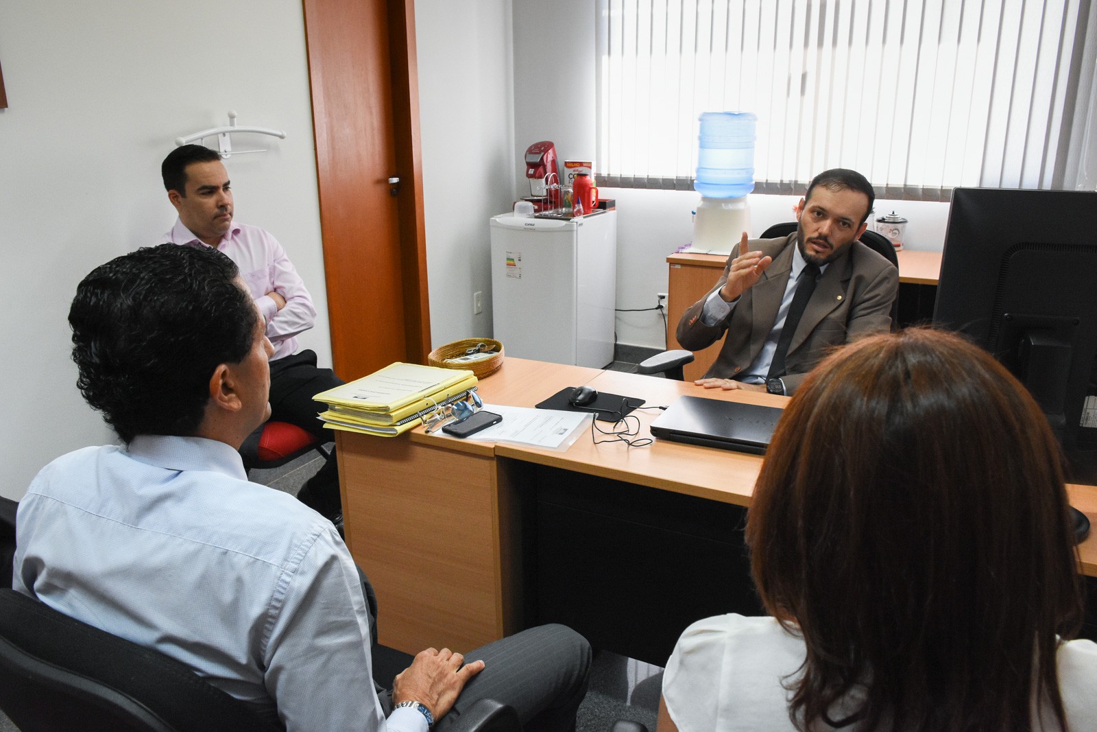 Em Pedro Afonso com os Promotores de Justiça Luiz Antônio e Rafael Alamy