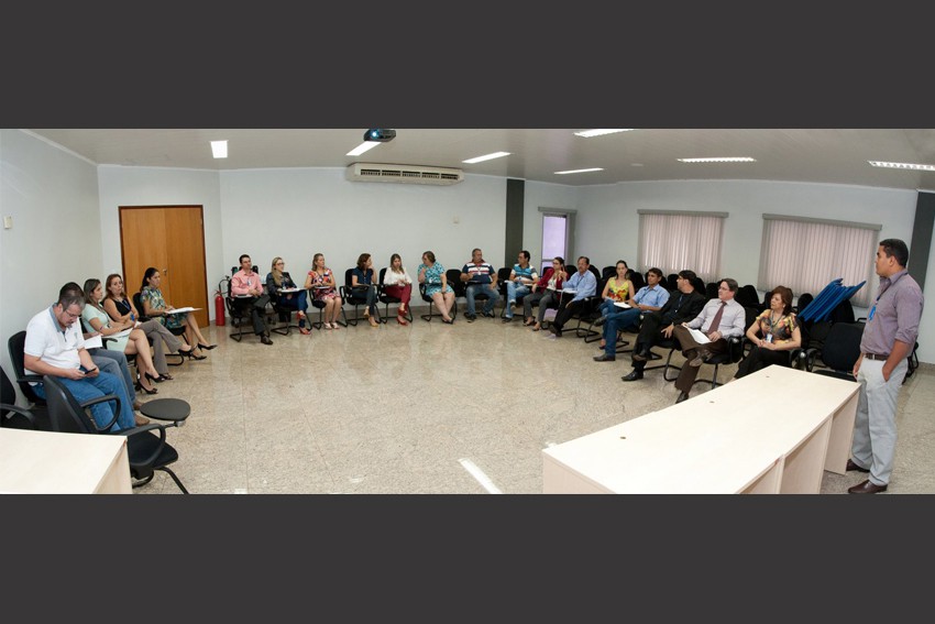 Comitê Interno reúne-se periodicamente