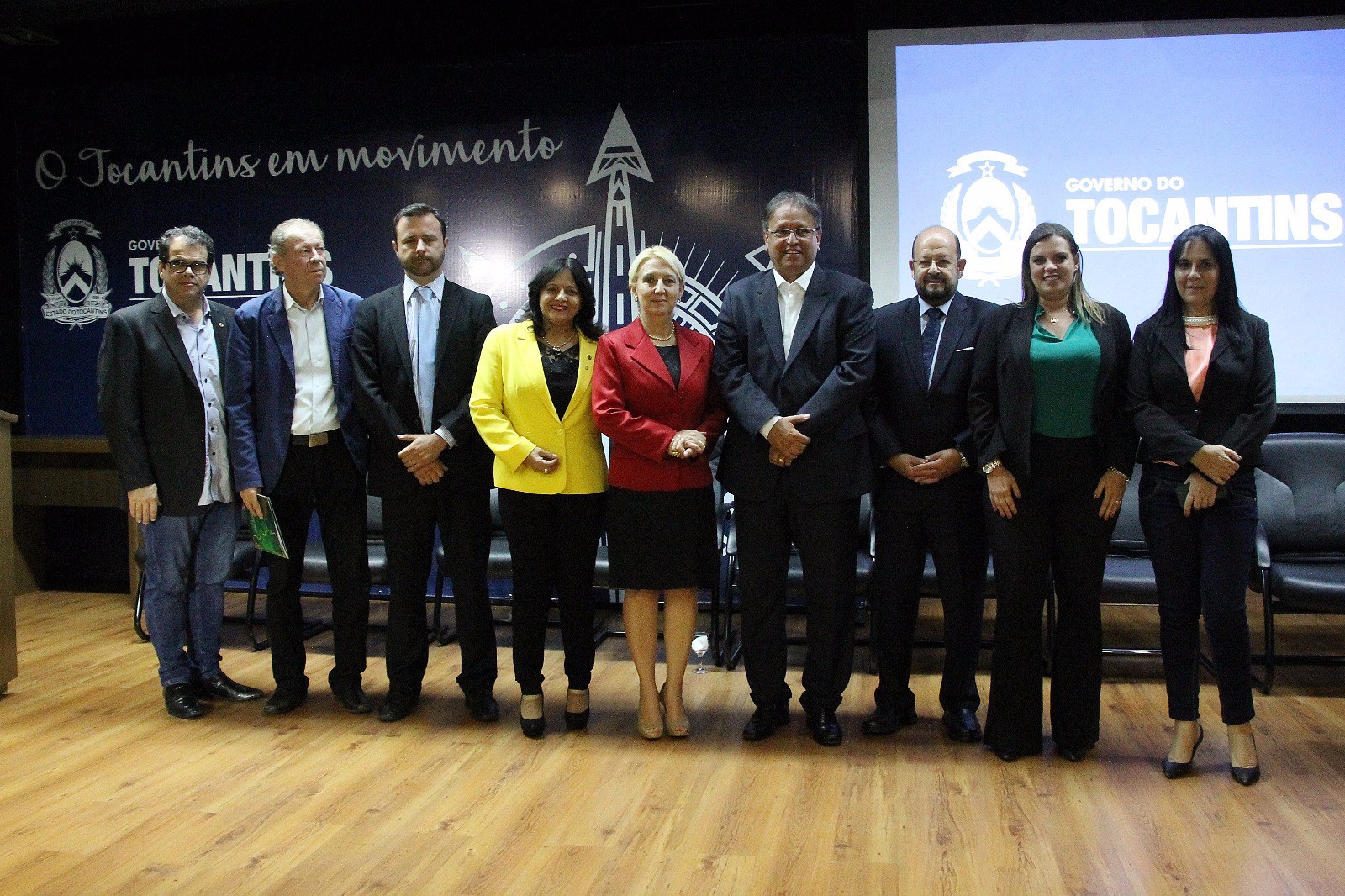 Autoridades participaram de solenidade no Palácio Araguaia