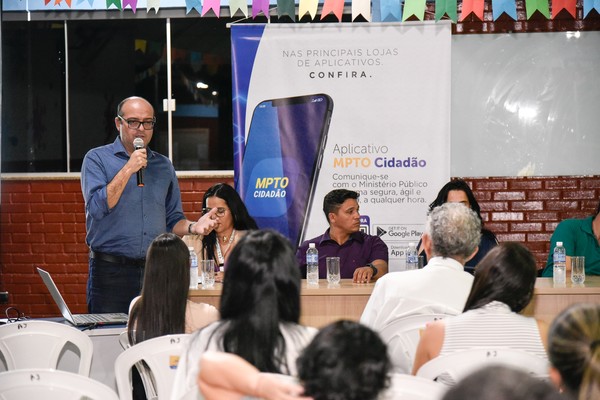 Promotor de Justiça Benedicto Guedes fala sobre o programa para os presentes