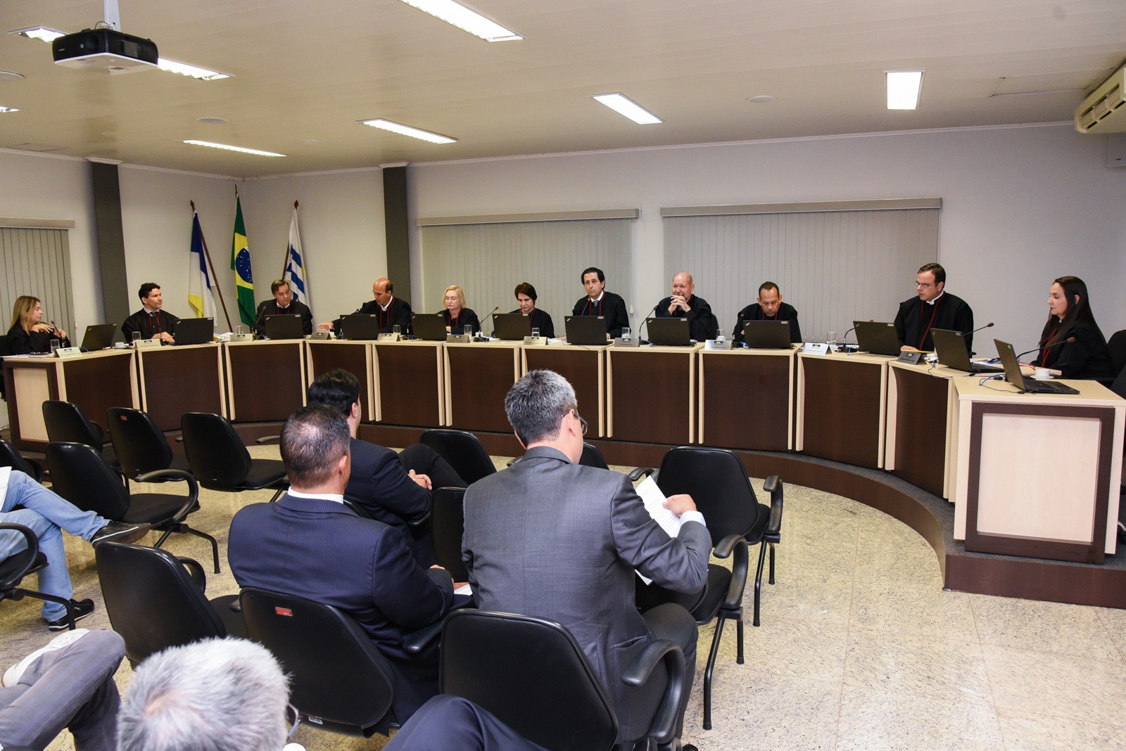 Sessão foi realizada nesta segunda-feira, 04 fevereiro