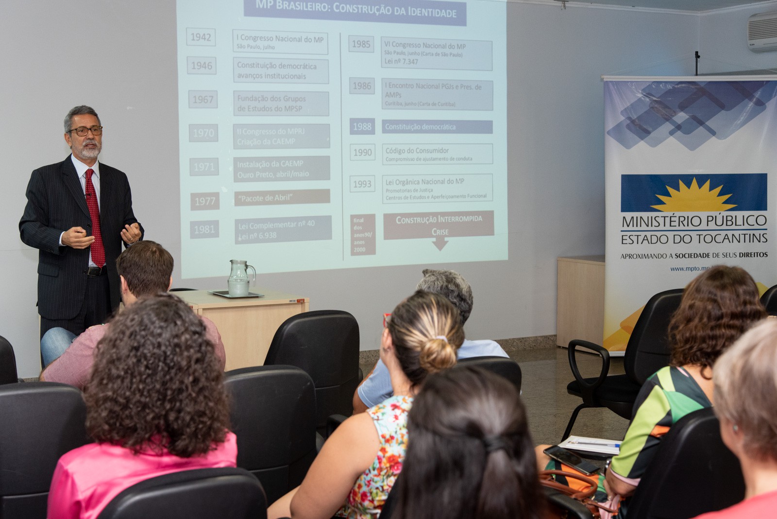\"O promotor deve ter postura proativa\", disse Marcelo Gourlart