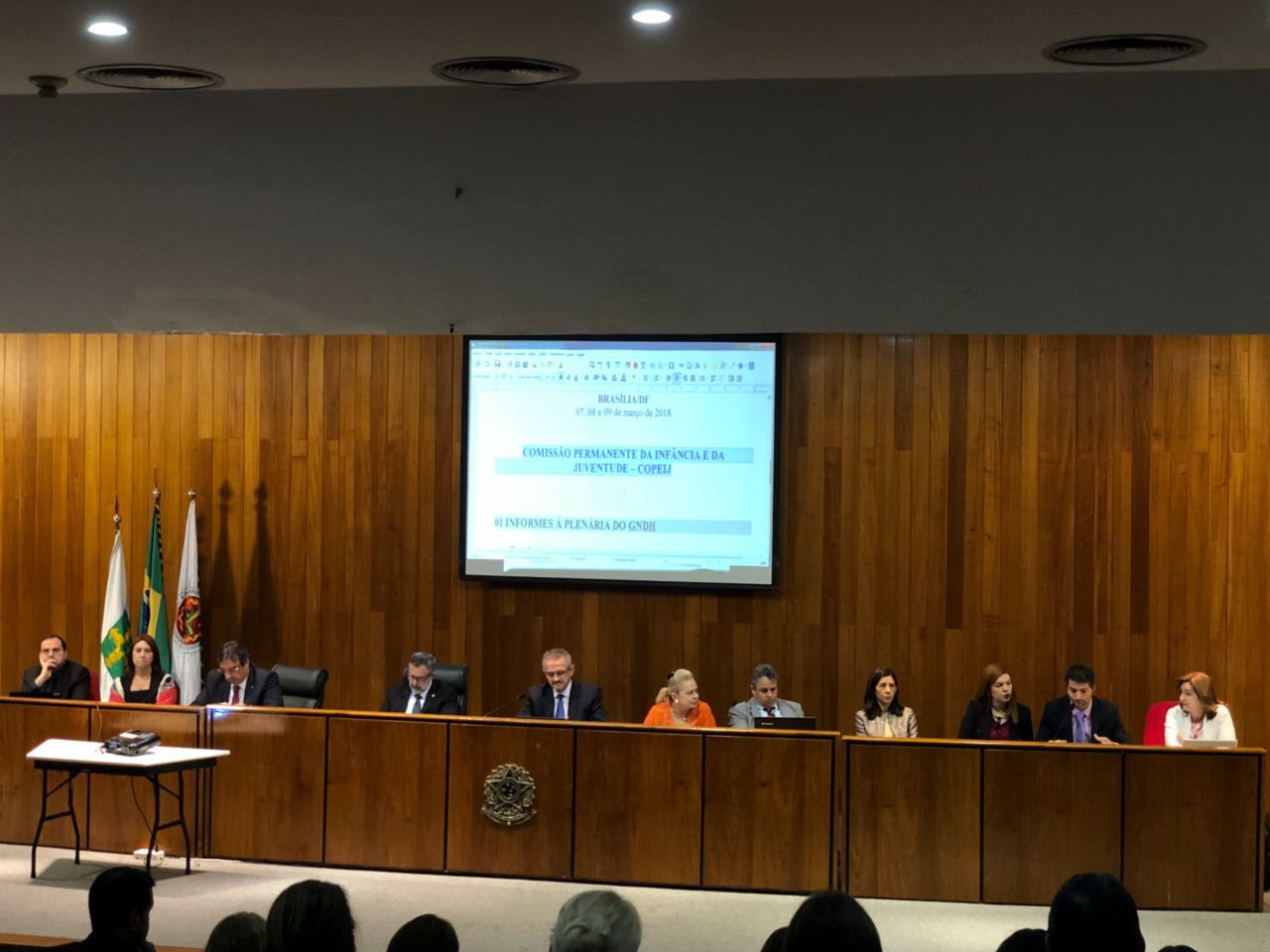 Sidney FIori Júnior durante os debates na Copeij