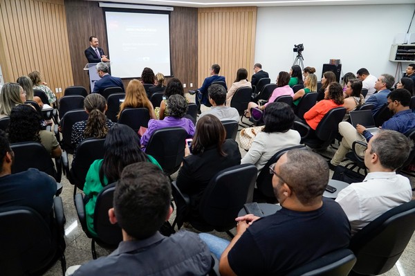 o promotor de Justiça do Ministério Público do Distrito Federal e Territórios Antonio Henrique Graciano Suxberger iniciou a Aula Magna do curso de pós-graduação