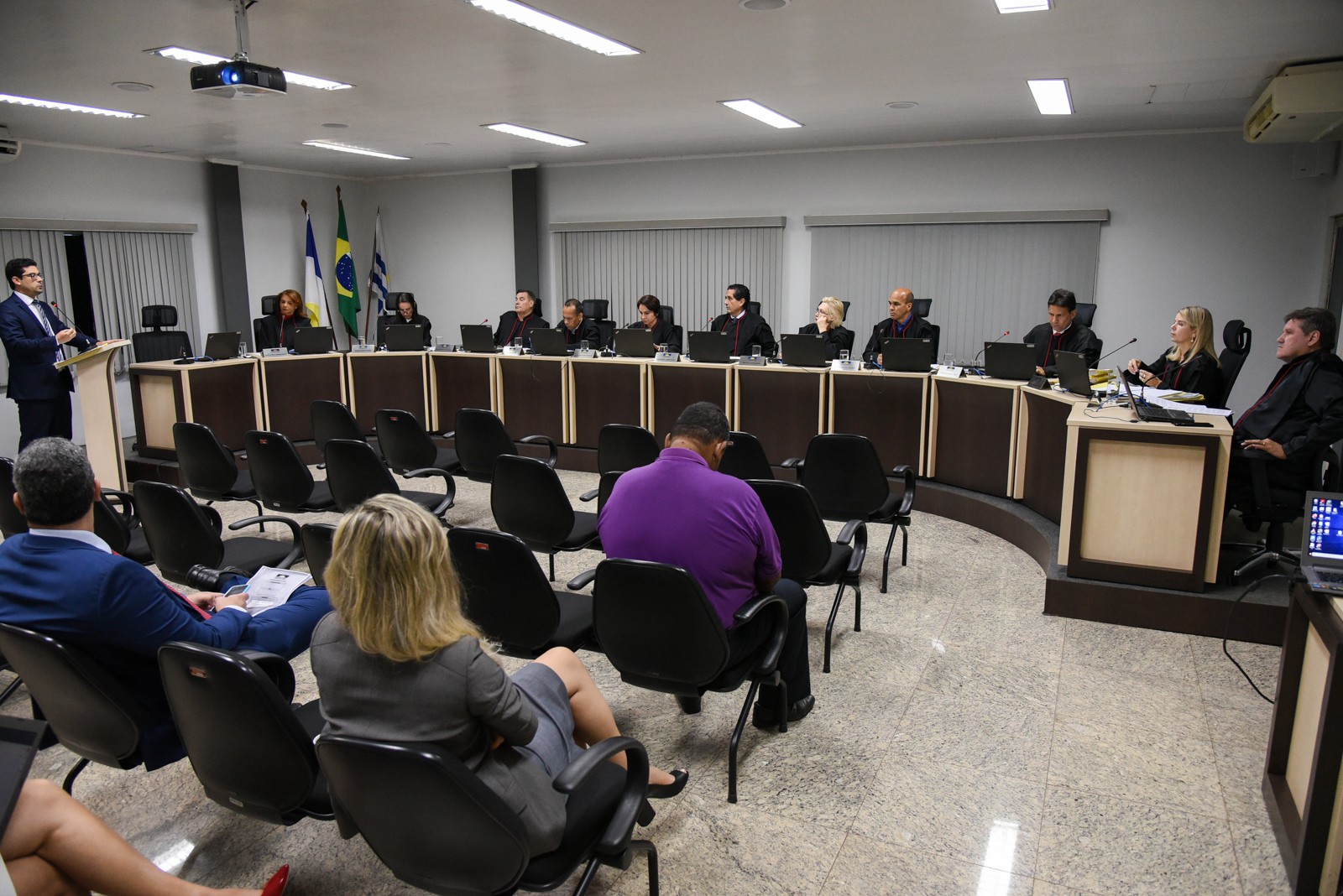 Momento da exposição do promotor de Justiça Juan Rodrigo Aguirre