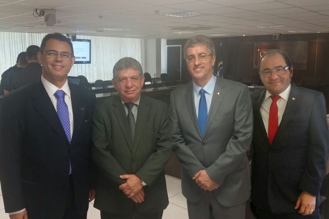 PGJ Clenan Renaut e os consellheiros Orlando Rochadel, Cláudio Henrique Portela e Antônio Pereira