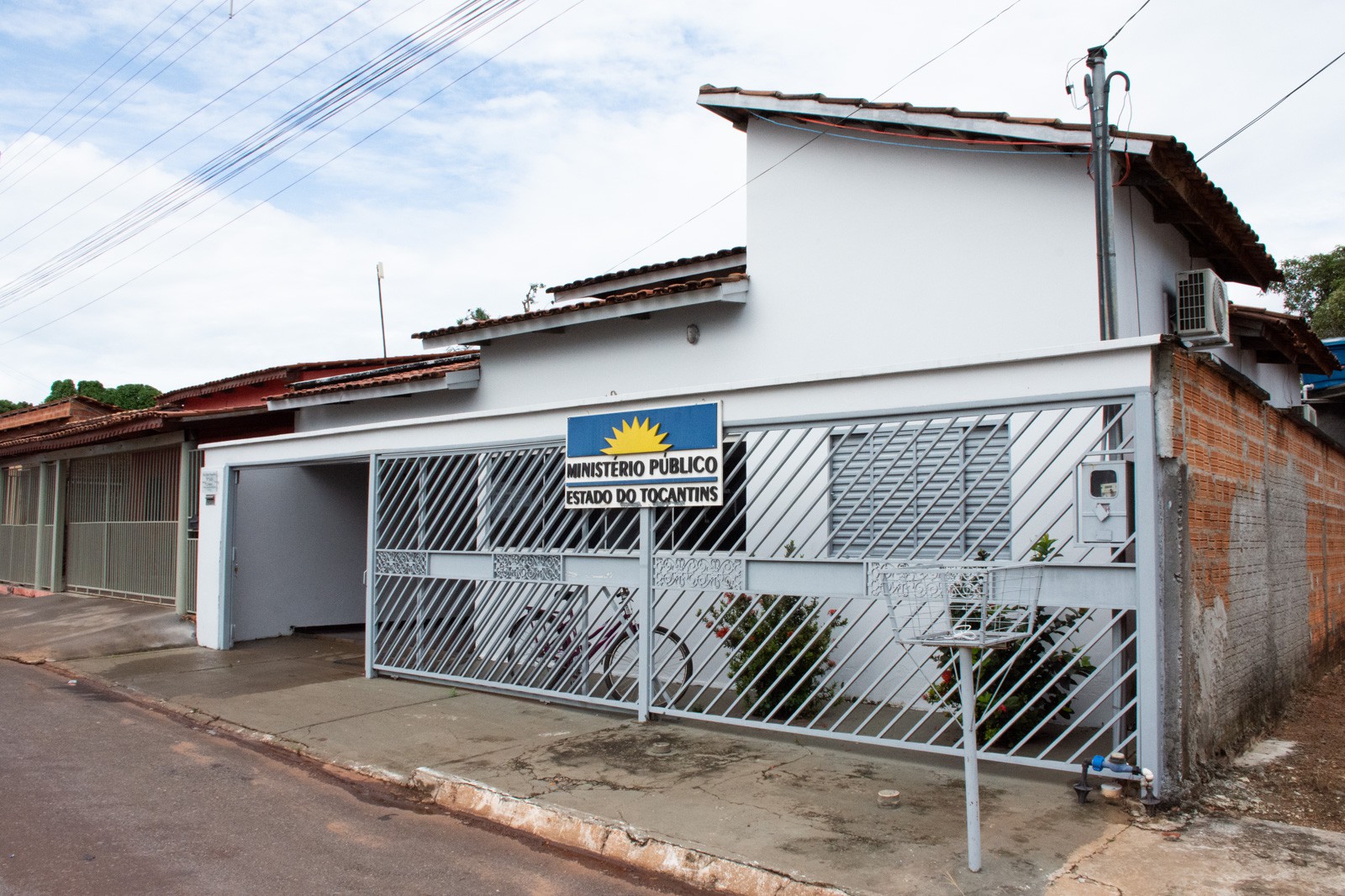 Atual sede do MPE em Araguacema