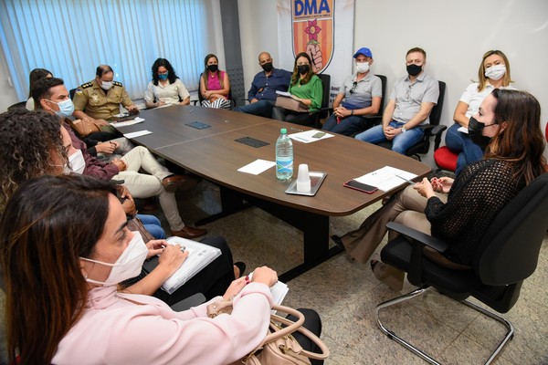 Reunião com órgãos ligados à segurança pública