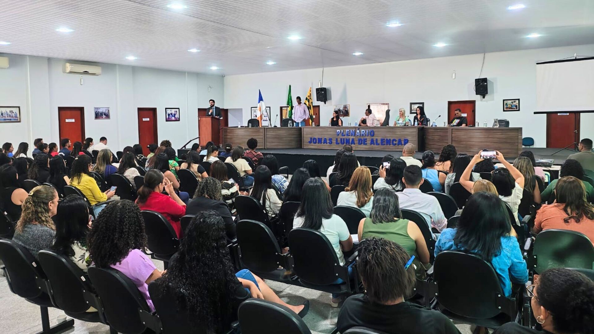 Promotor Gustavo Schult Junior destacou a necessidade de atuação articulada e planejada da rede; o uso de sistemas, como o Sipia Conselho Tutelar; e a necessidade de compreensão e aplicação de leis, como a da Escuta Protegida e Henry Borel