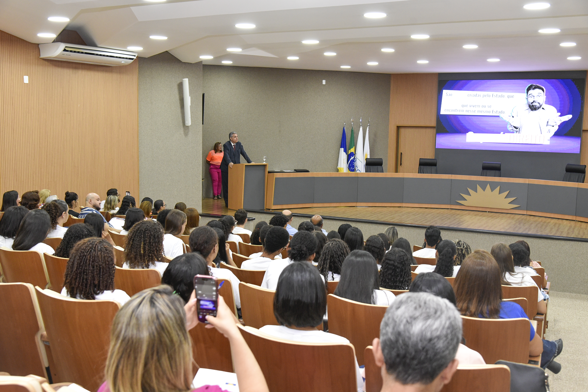 Palestra contou com a participação de estudantes da Escola Estadual Maria dos Reis Alves Barros, de Palmas