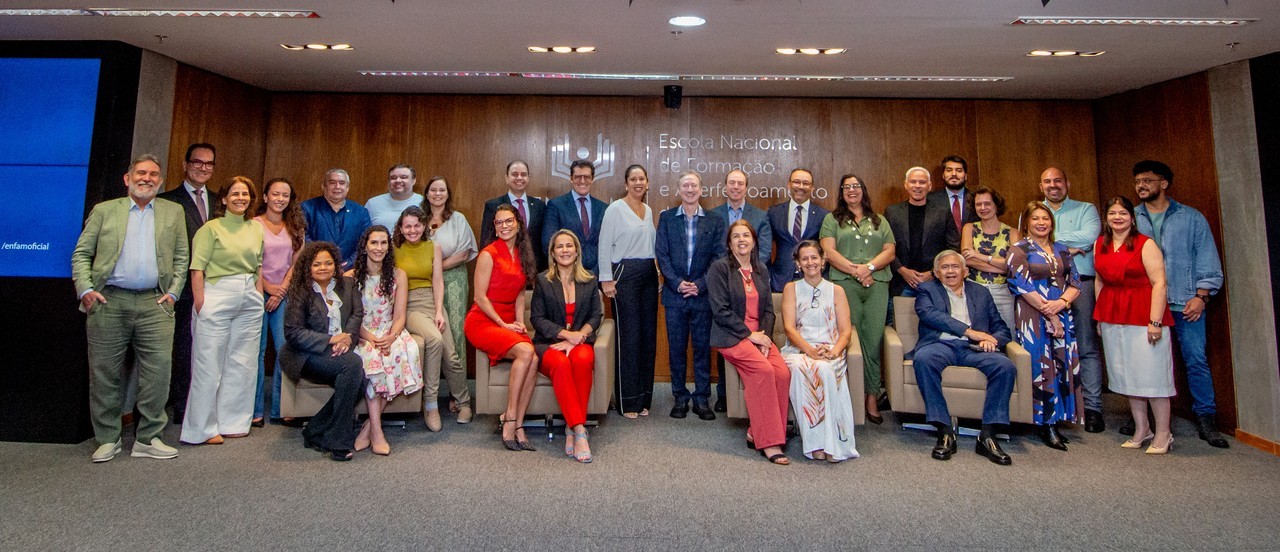 O curso tem como objetivo capacitar equipes pedagógicas de escolas judiciais para atuar como formadores de ações educativas