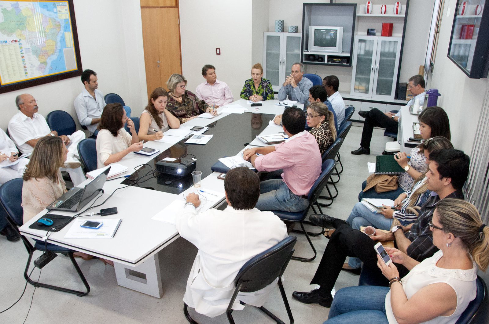 Reunião contou com representantes da Sesau, HGP e MPE