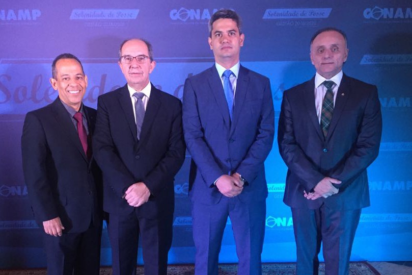 Na foto, o Corregedor-Geral, o novo presidente da Conamp, o presidente da ATMP e o chefe de gabinet