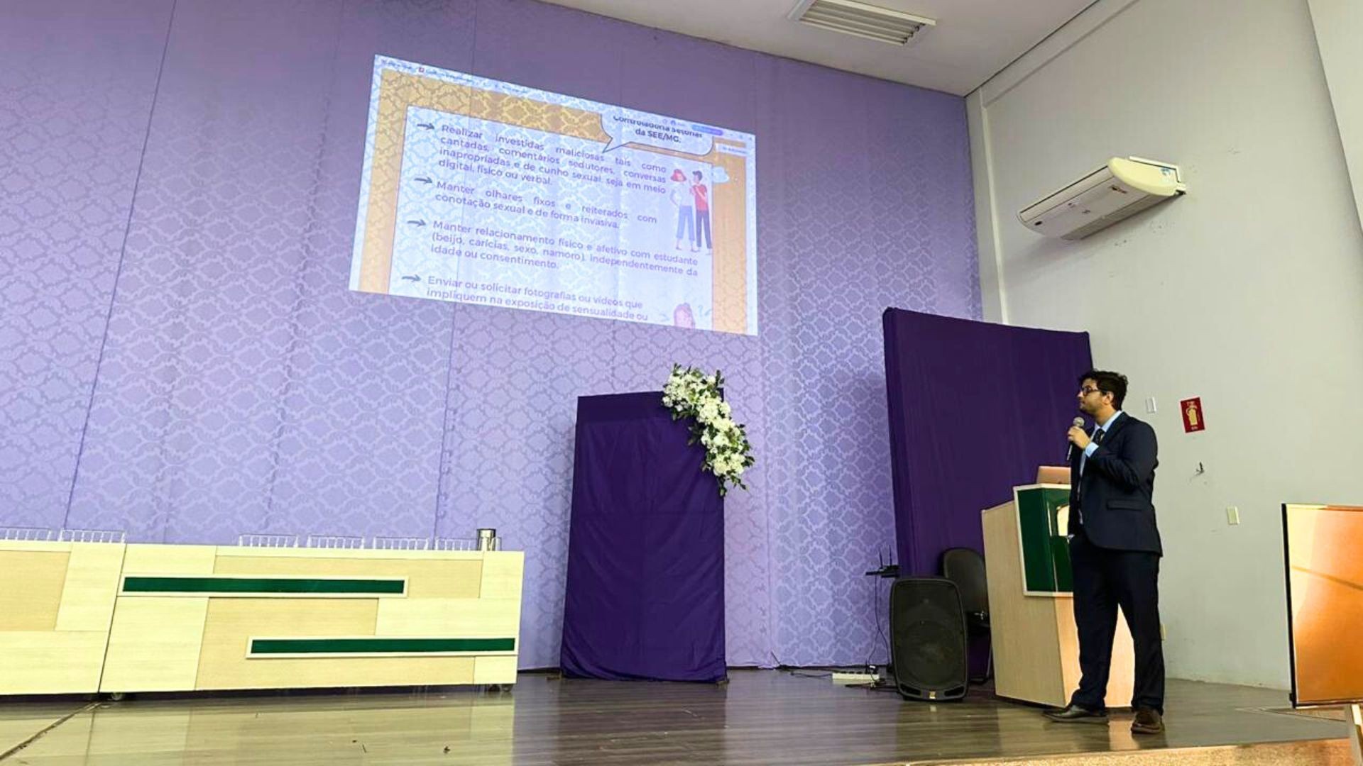 O evento esclareceu à comunidade o que a legislação brasileira tipifica como abuso sexual e estupro de vulnerável