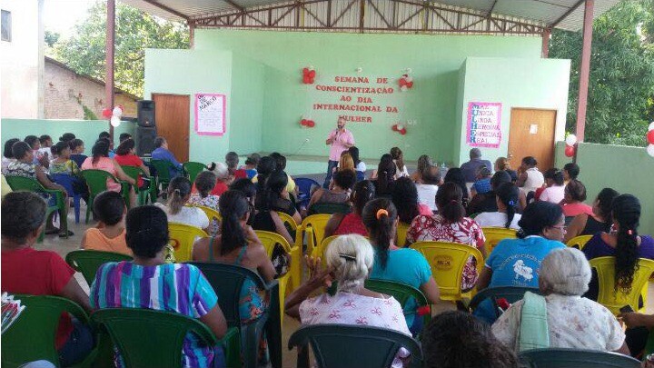 A palestra abordou os direitos da mulher
