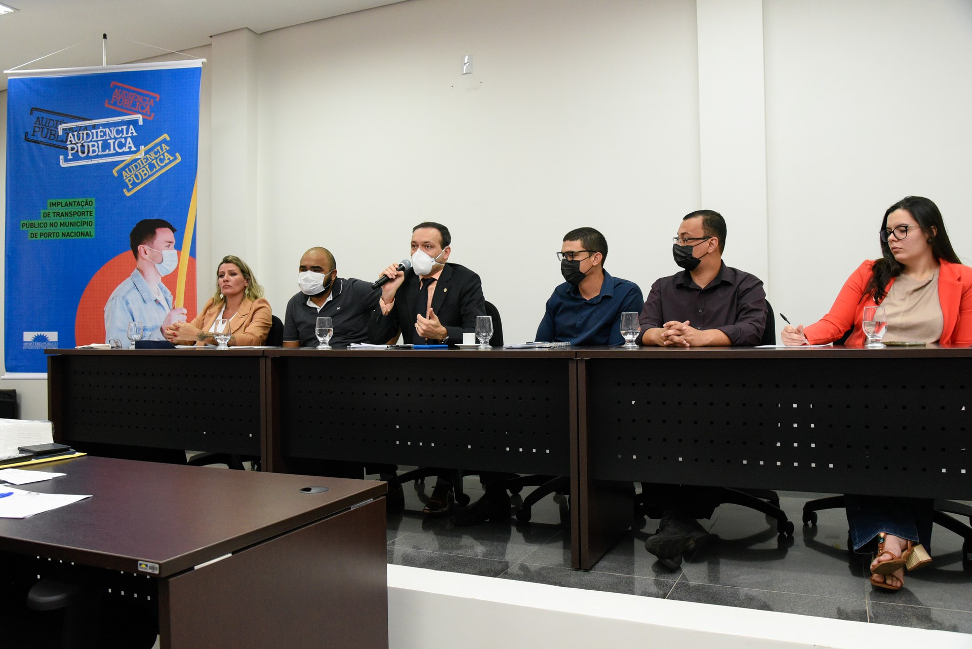 Representantes do MPTO, UFT, IFTO, ATR e Prefeitura de Porto Nacional ouviram e responderam os questionamentos dos presentes