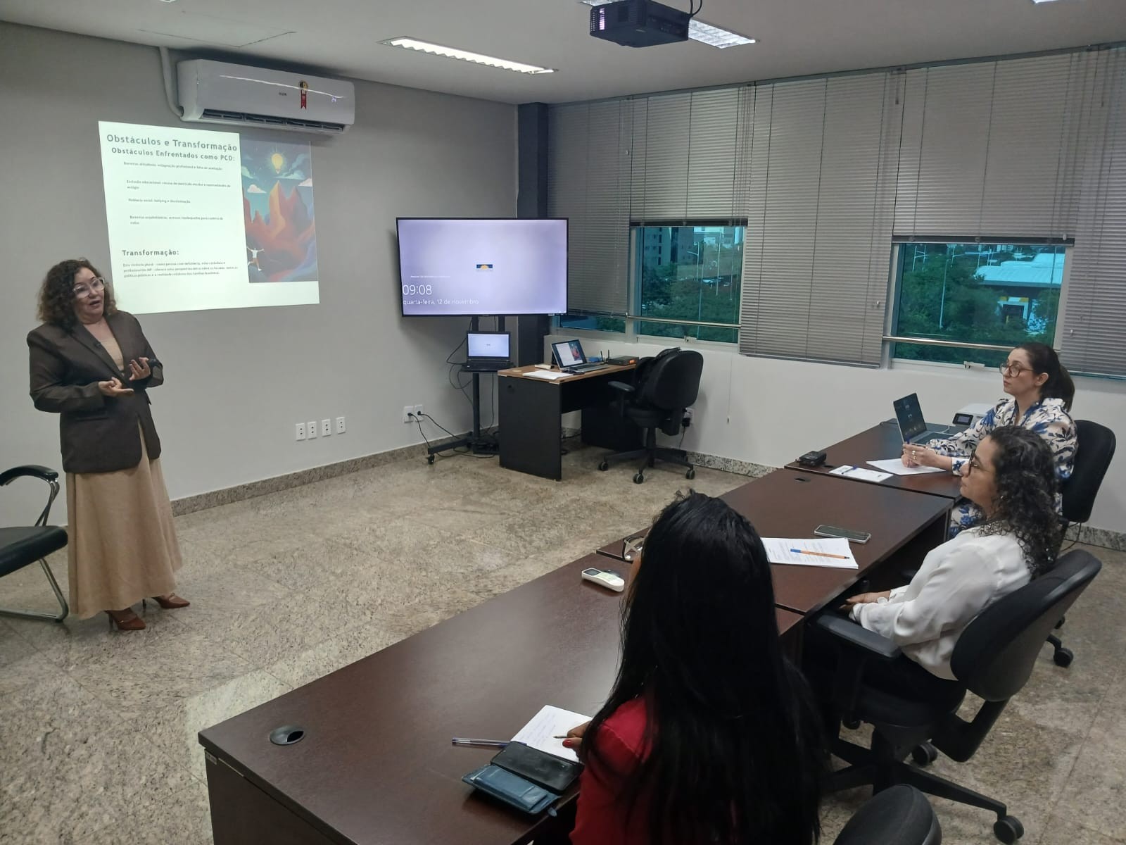 A servidora do Controle Interno, Eliana Batista de Lima, também elogiou o processo formativo