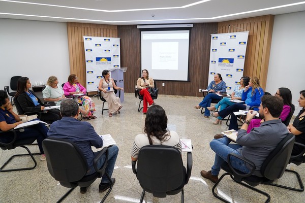 A reunião com representantes de instituições que desenvolvem políticas públicas voltadas aos indígenas e quilombolas