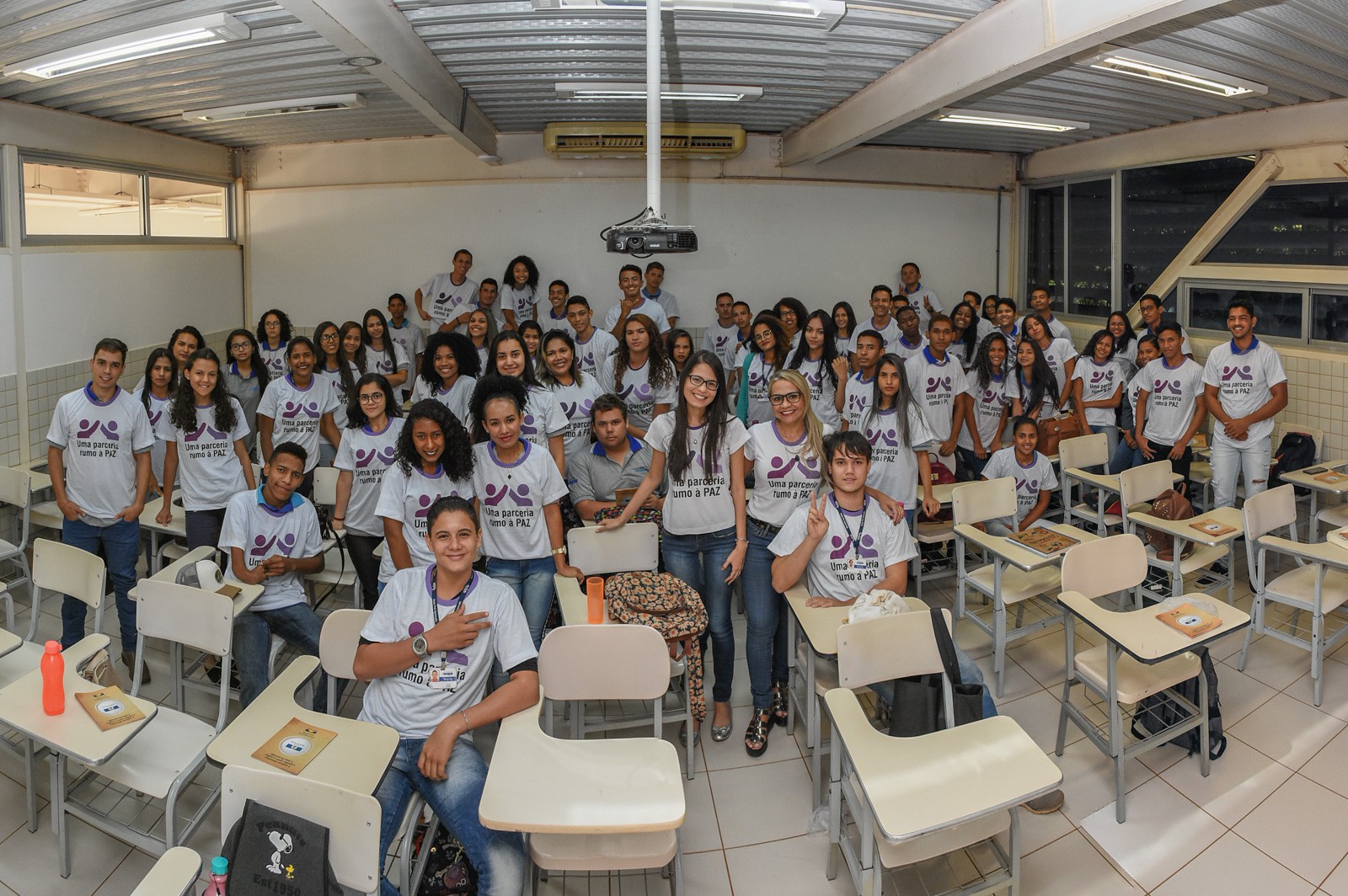 70 jovens debateram sobre violência doméstica