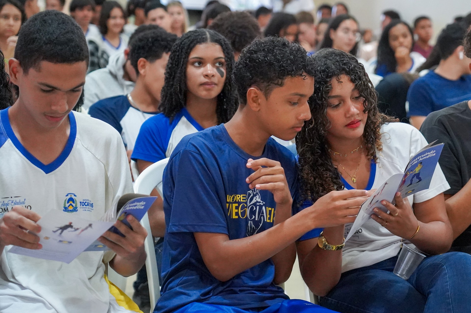 Estudantes receberam cartilha sobre a temática.