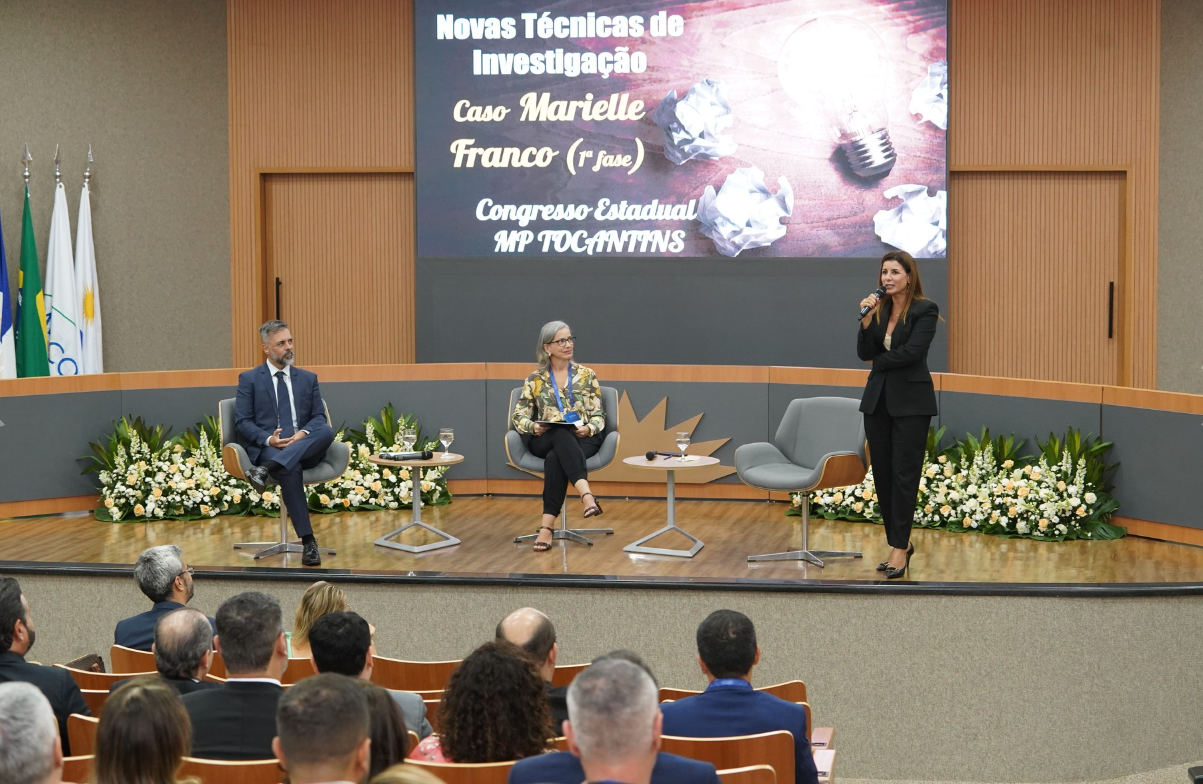 Promotora de Justiça do MPRJ Simone Sibílio durante o painel “O Direito Fundamental à Segurança e sua Materialização no Âmbito Processual Penal”