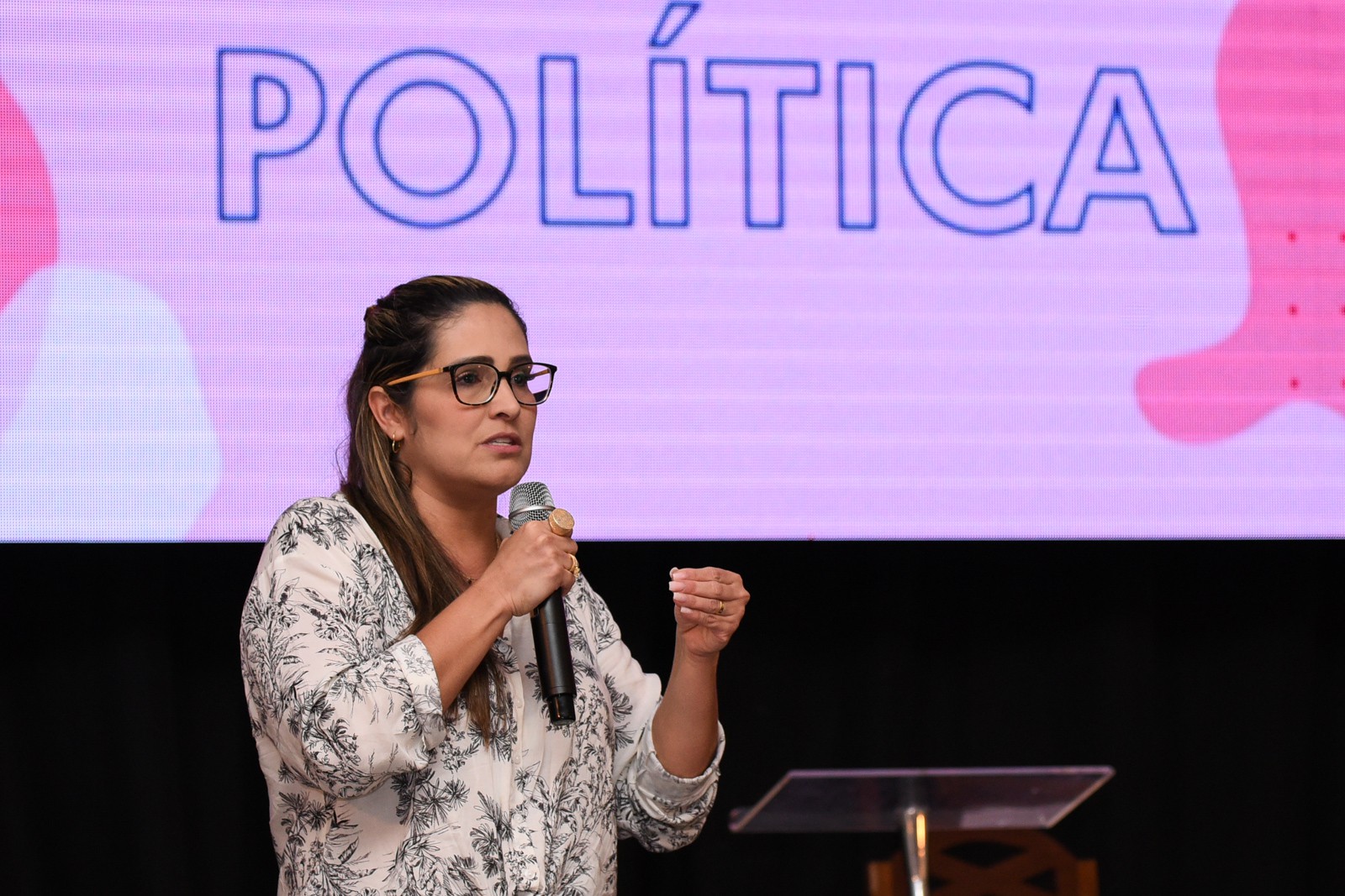 Promotora de Justiça Thaís Cairo Lopes, ao falar aos participantes