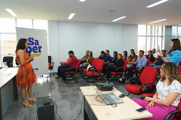 A palestra foi proferida pela promotora de Justiça Cynthia de Assis, que falou sobre as atribuições do Ministério Público