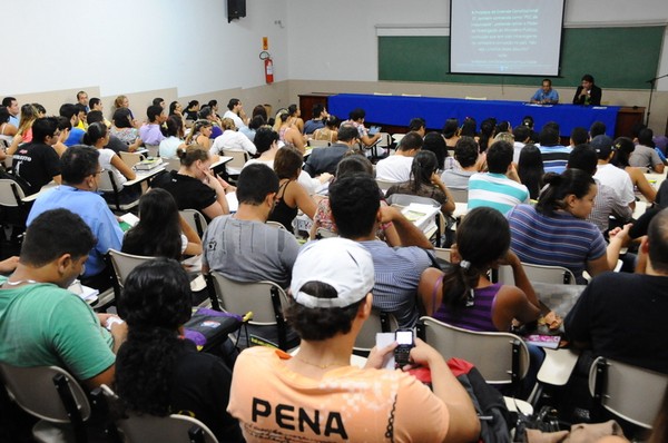 Auditório cheio no Objetivo e Fapal