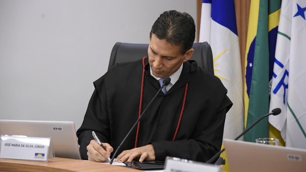 Procurador de Justiça José Maria da Silva Júnior tomou posse na manhã desta segunda, 31