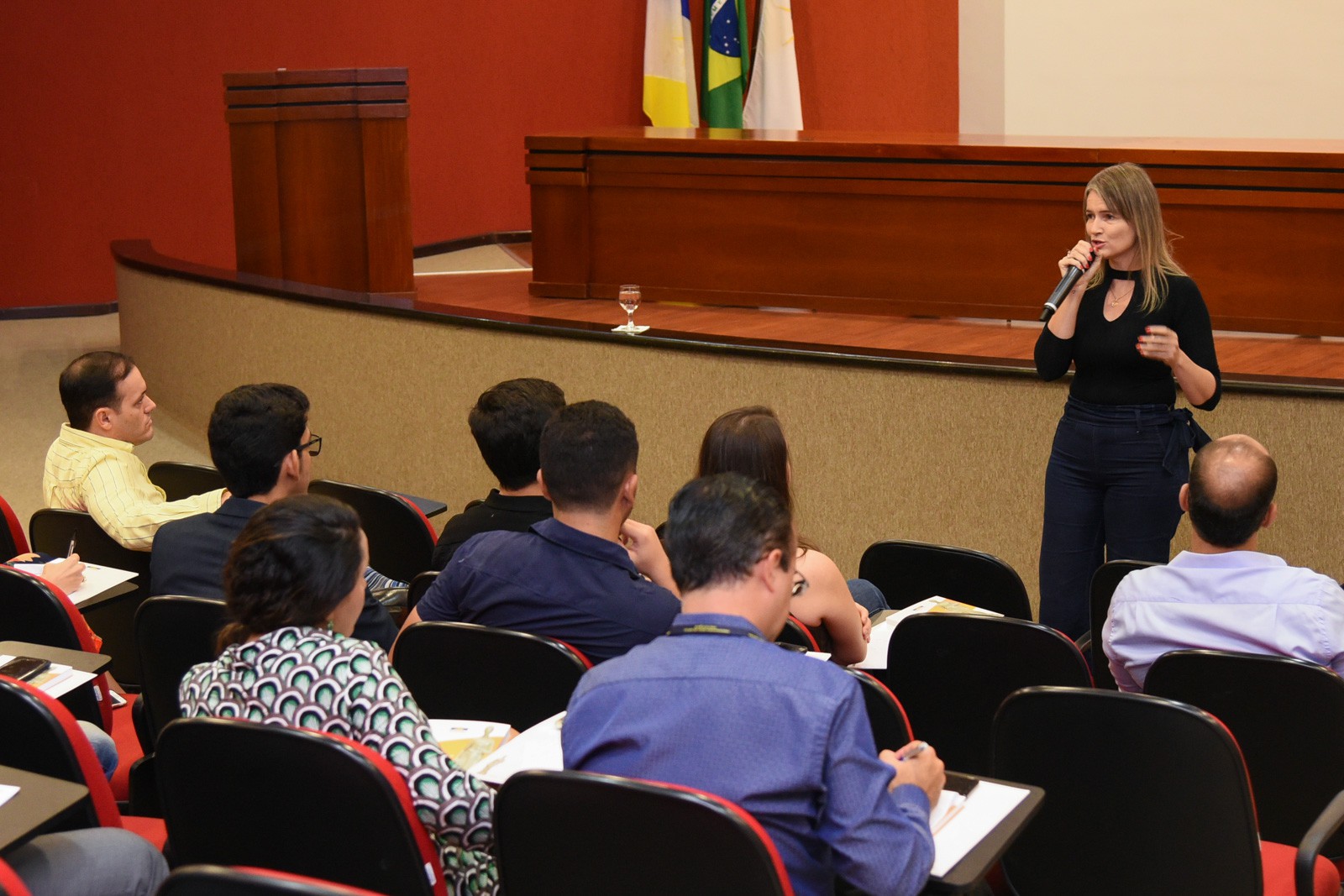 Especialista Cintia Silva encerrou a programação (Foto: Marcelo de Deus)