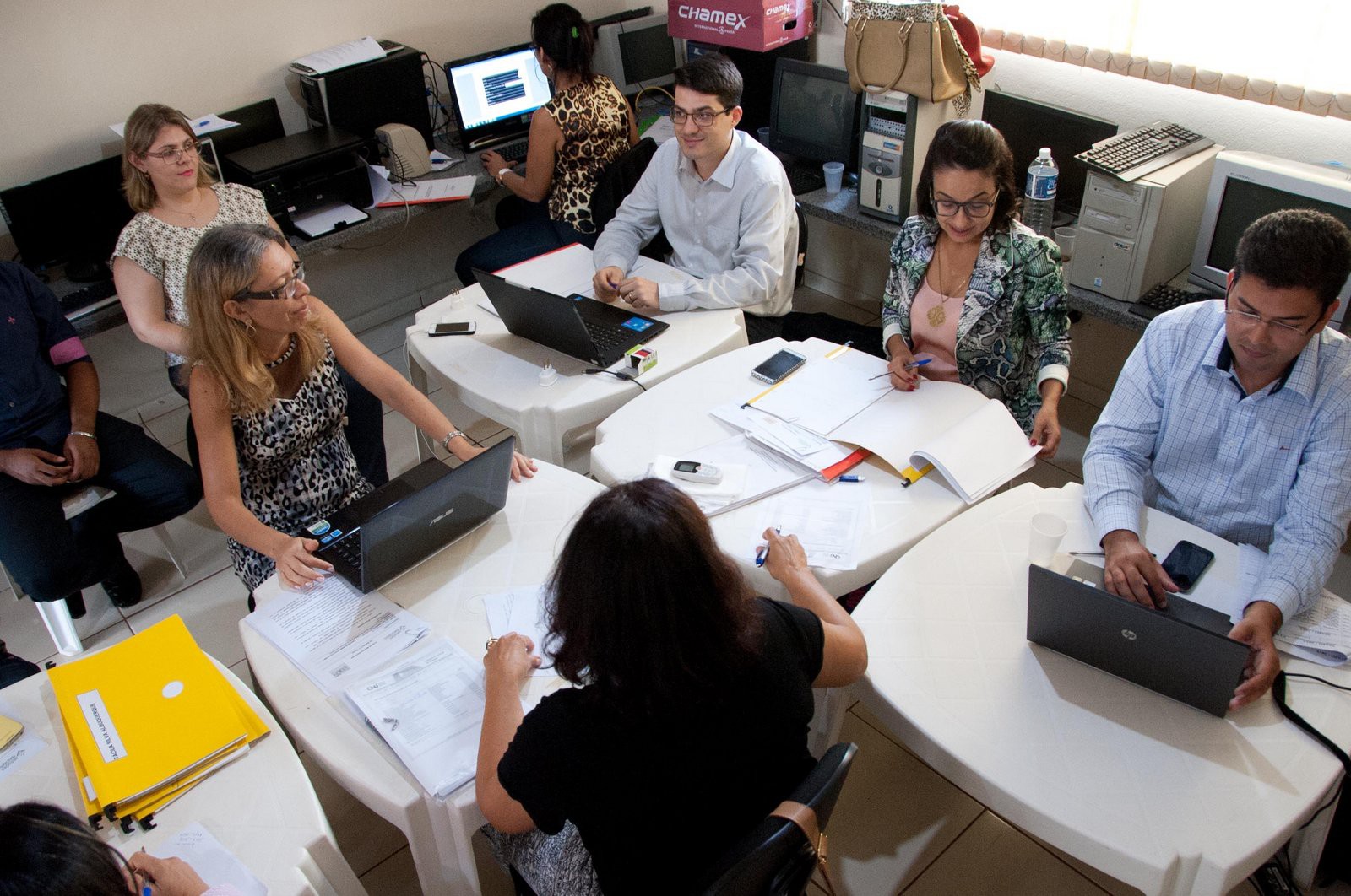 Autoridades estiveram reunidas nesta quinta no Lar Batista