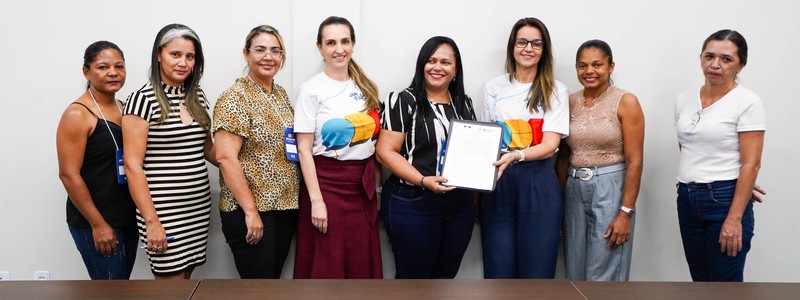 Municípios assinaram um Termo de Compromisso para adotar medidas de gestão administrativa, pedagógica e financeira buscando melhorar a educação nos seus municípios