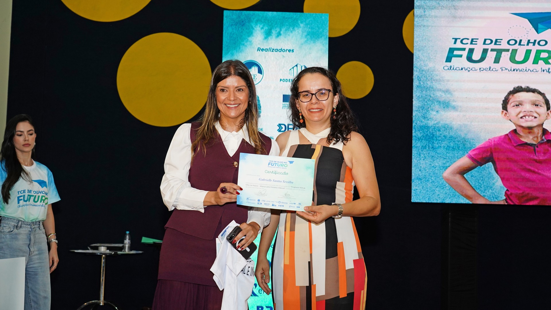 Promotora de Justiça Cynthia Assis de Paula participa do lançamento da edição 2025 do Selo Unicef