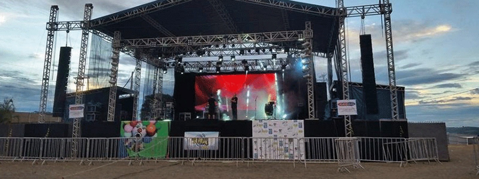 Valores são para locação de estruturas e serviços destinados à realização de eventos oficiais