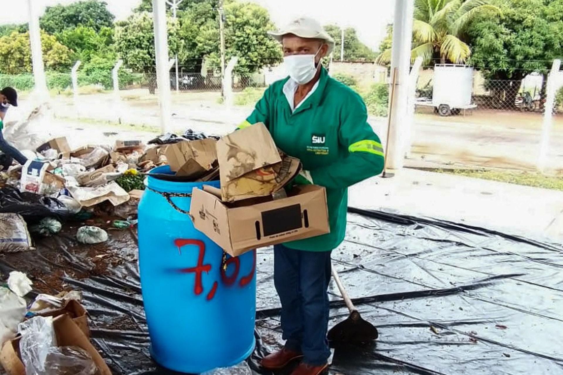 Realização das oficinas para manuseio de resíduos sólidos