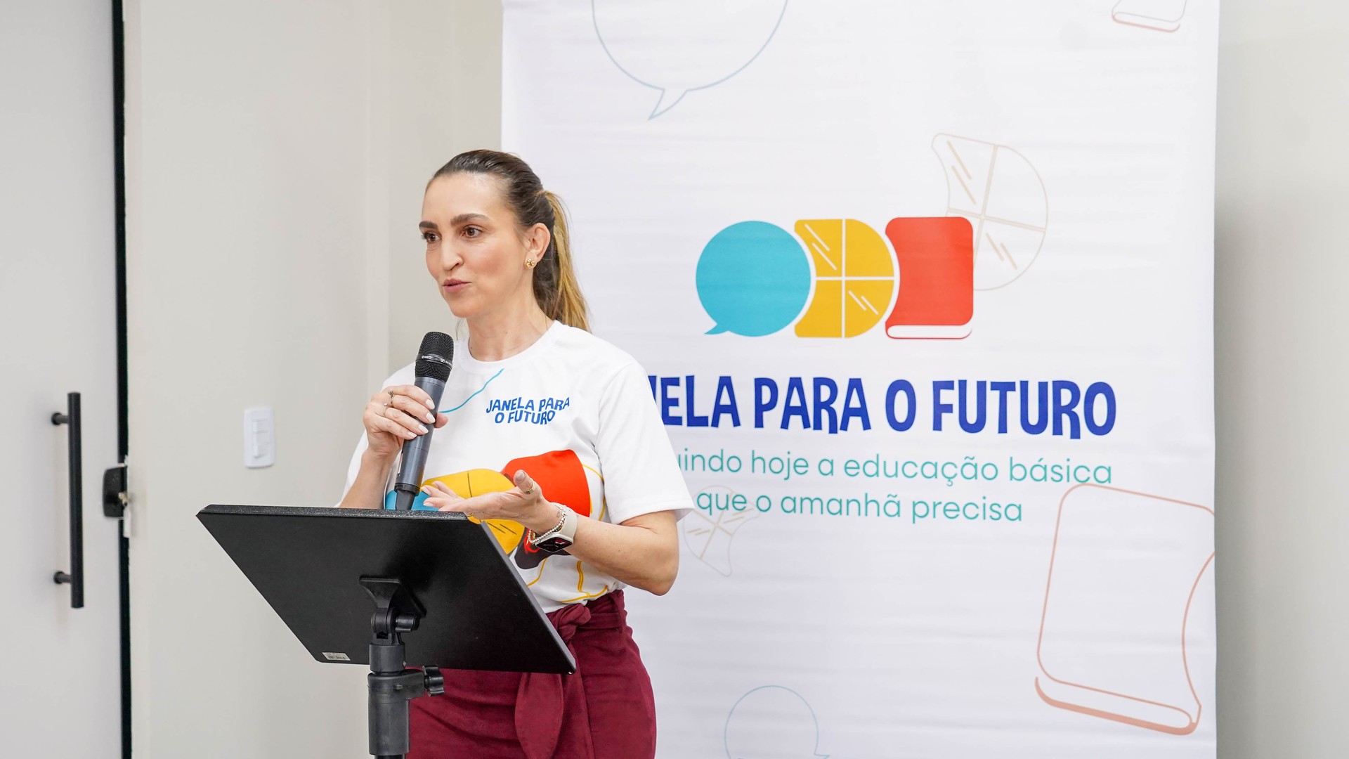 Objetivo central foi discutir a qualidade da educação básica pública em nove municípios da região