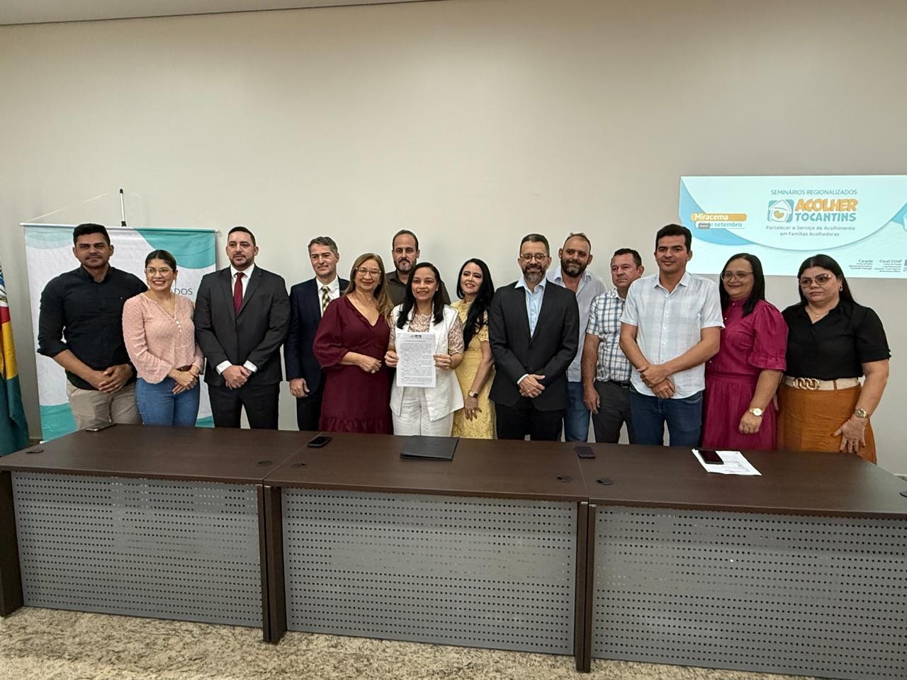 Representantes de 20 municípios assinaram a Carta de Compromisso pela Convivência Familiar e Comunitária