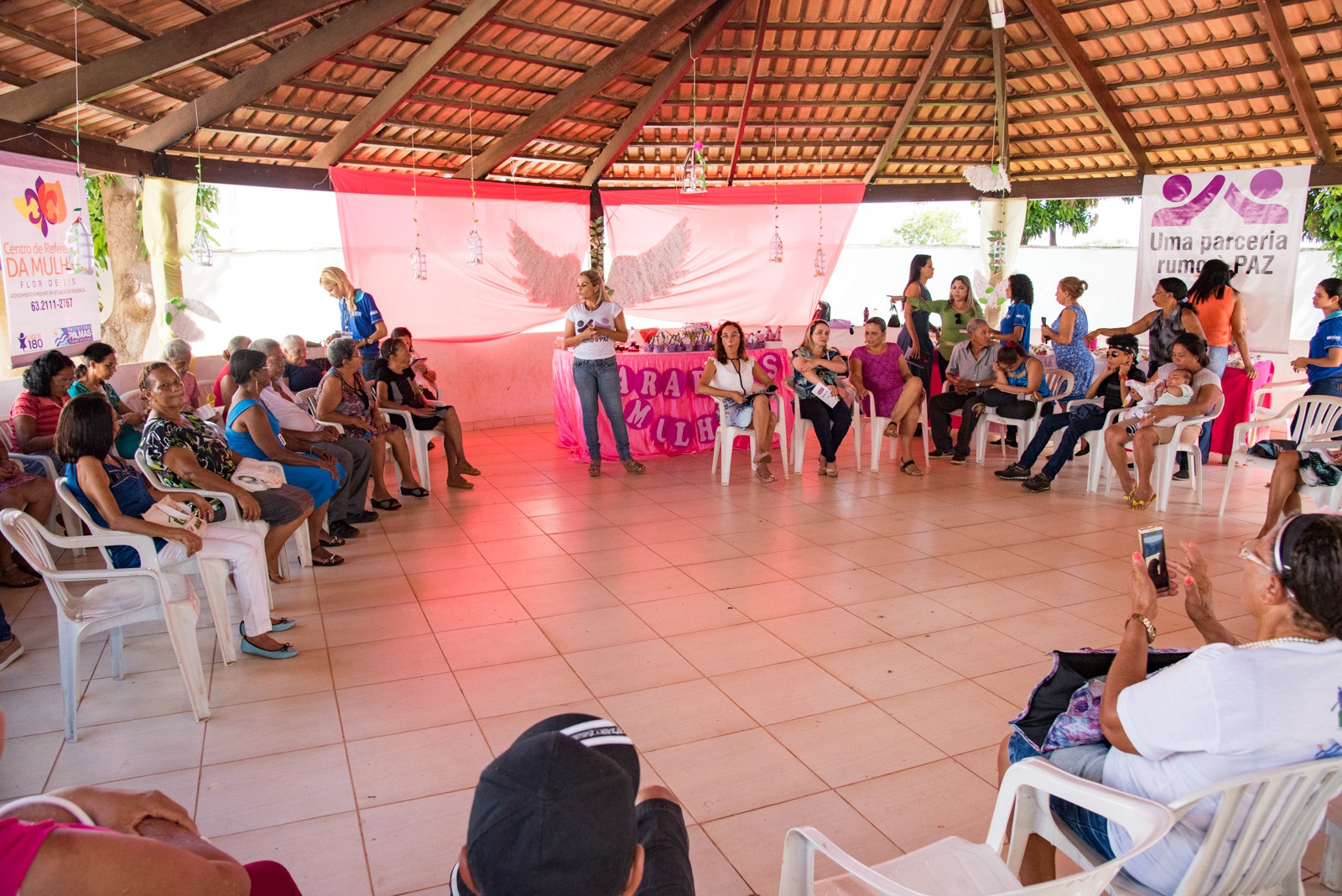 Roda de conversa no cras da 407 norte