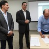 O TAC foi assinado pelo prefeito de Couto Magalhães e pelo promotor de Justiça Brandes na presença do coordenador do Caoma, procurador de Justiça José Maria