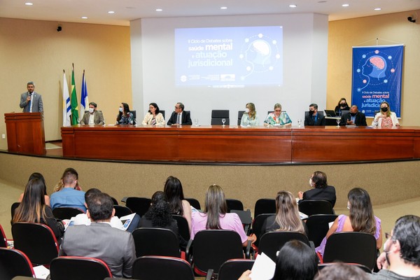 PGJ Luciano Casaroti fala durante a abertura do evento