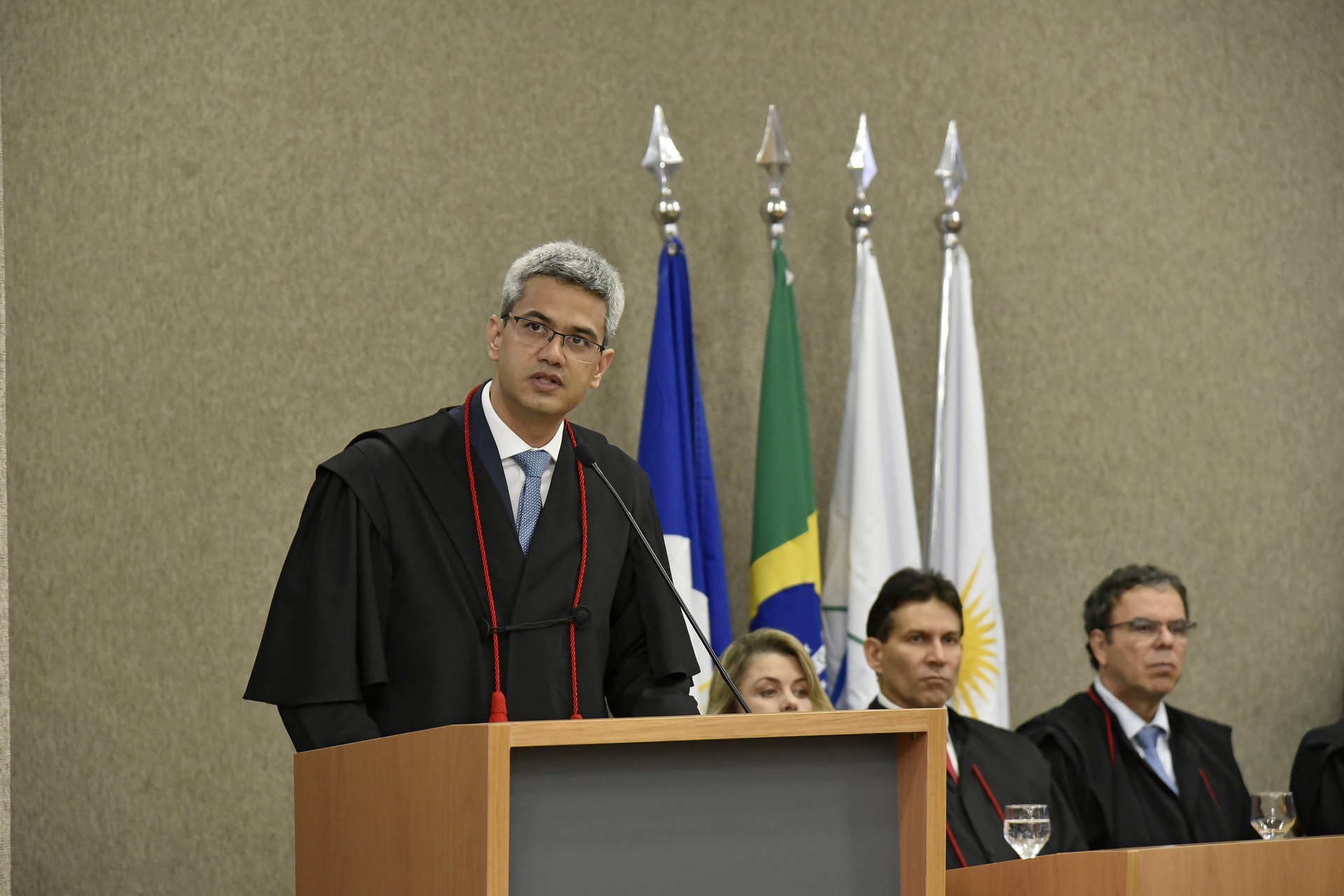 Luciano Casaroti tomou posse destacando as conquistas da sua primeira gestão