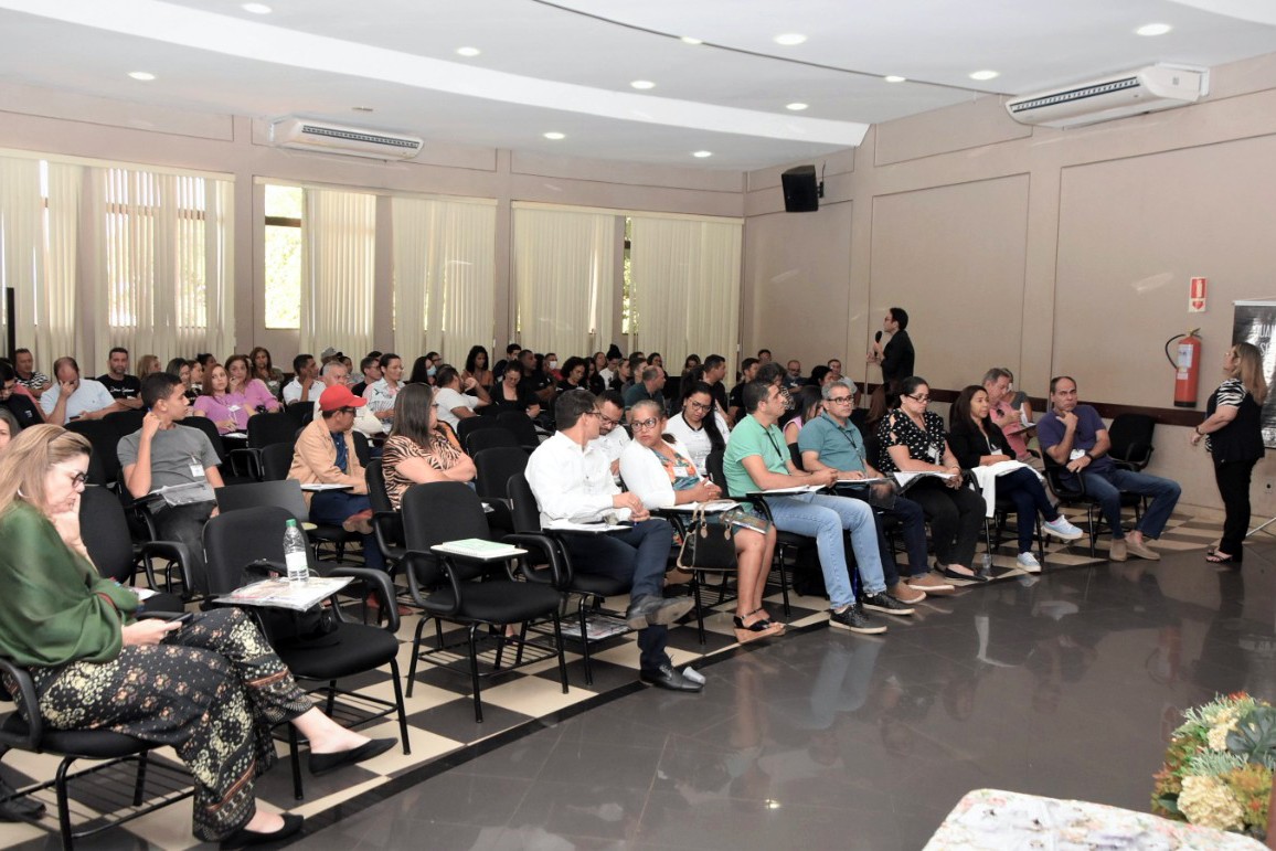 Evento foi realizado no auditório da Unitins