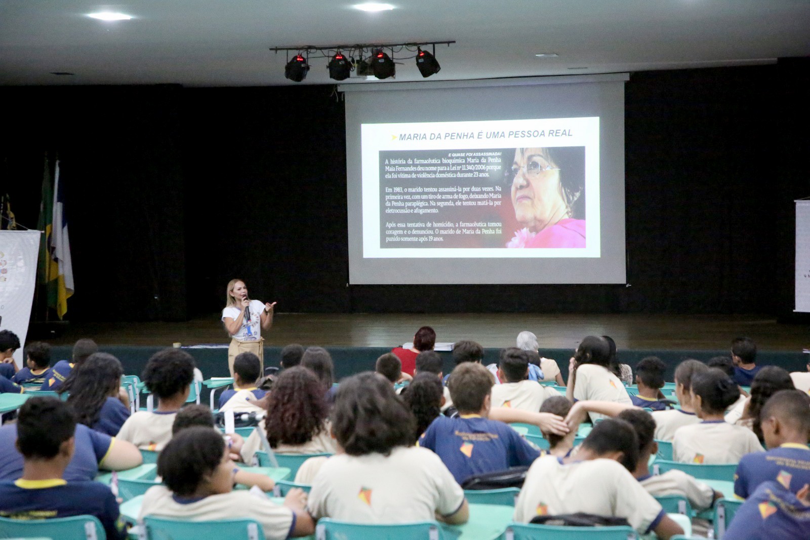 A psicopedagoga do Núcleo Maria da Penha, Leila Maria Lopes da Silva, falou sobre a Lei Maria da Penha.